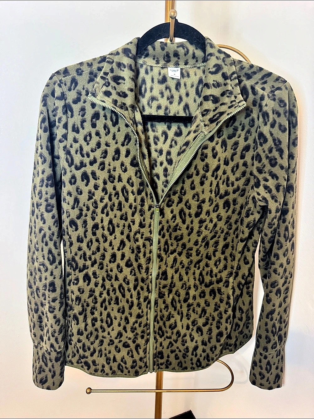 Old Navy Leopard Print Active Jacket in Green & Black Size Medium